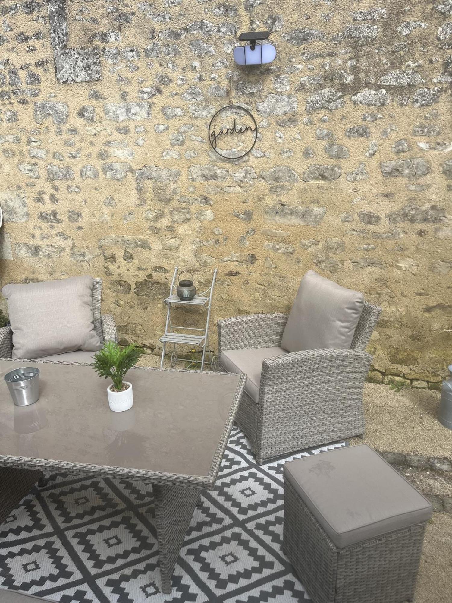 Gite Les Piraudieres Noyant-de-Touraine Zimmer foto